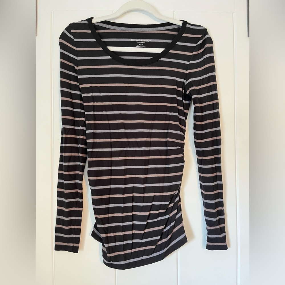 Liz Lange Maternity long sleeve stretchy shirt